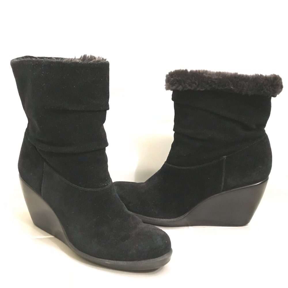 Calvin Klein Saavy Suede Wedge Boot Fur black 7.5